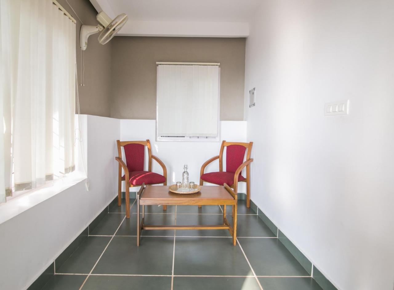 Rockville Hotel Sultan Bathery Bagian luar foto